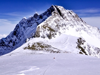 Everest - Lhotse in background