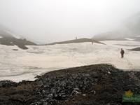 Approaching Dhanpebir pass