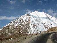 Road to Pangong Lake