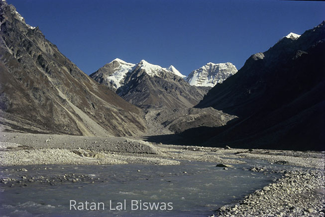 Chabuk range from Lhonak